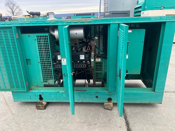 100 KW Cummins/Onan #GGHH-5655462, Natural Gas or Propane Generator, 6.8 Liter Ford engine, 1800 RPM, 120/240 - Image 8