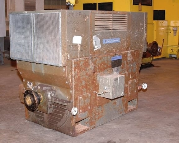 1000 HP 3579 RPM Westinghouse, Frame 5810H, weather protected enclosure type 1, SB, 2300/4000 Volts - Image 2