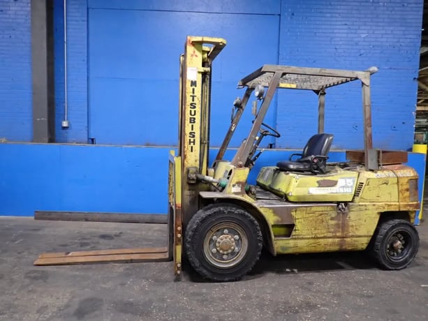 8000 lbs. Mitsubishi #FD35, Propane Forklift, 57" x6" forks, 97" mast, 37887 hours, AS IS - Image 1