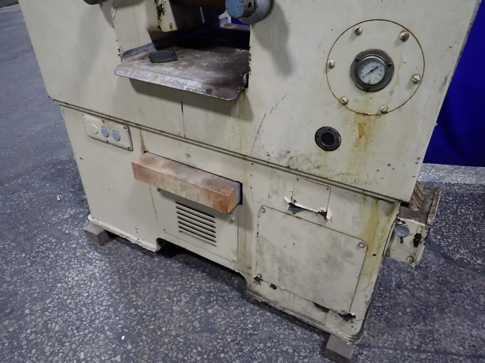 6" x 13" Farrel #63A3830, Two Roll Labratory Mill - Image 3
