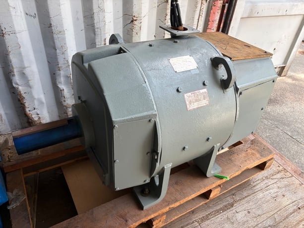 200 HP 1750/2500 RPM General Electric, Frame CD504AY, F3, TESV, 500 VA, 150/300 VF, 5CD222YA814B801 - Image 1