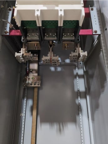 1600 Amps, Eaton, PRLC Low-Voltage Switchboard Lineup, (2) vertical sections, LSIG-protected main circuit - Image 7