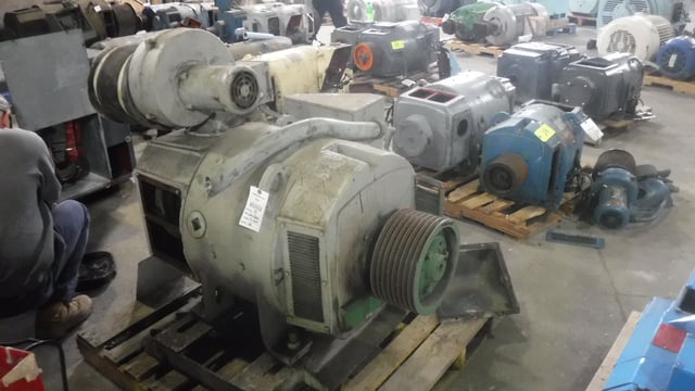 75 HP 650 RPM General Electric, Frame 504AT, DPFVBB, 240 VA, 120 VF - Image 2