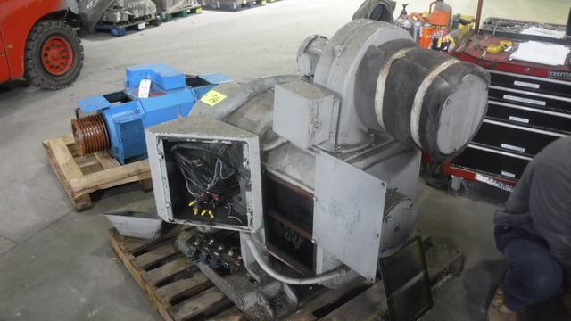 75 HP 650 RPM General Electric, Frame 504AT, DPFVBB, 240 VA, 120 VF - Image 3