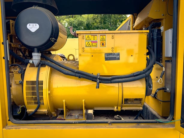 175 KW Caterpillar #D175-2, diesel generator set, 120/208 Volts, 1800 RPM, C6.6 engine, EPA Tier 3, sound - Image 4