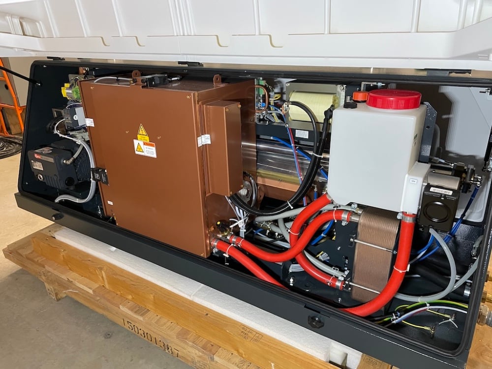 Coherent #DC-040-Series, CO2 Laser, 4000 Watt, 68&deg;F water temp., control panel, Rofin pendant control, Kansa - Image 2