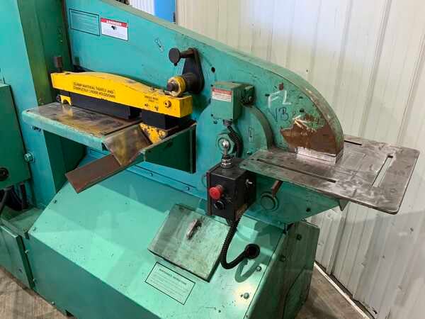 6" x 6" x 5/8" Piranha #PII-110, hydraulic ironworker, 110 ton, 20.5" throat, 15 HP, joystick ctyrls, 2005 - Image 3