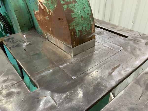 6" x 6" x 5/8" Piranha #PII-110, hydraulic ironworker, 110 ton, 20.5" throat, 15 HP, joystick ctyrls, 2005 - Image 5