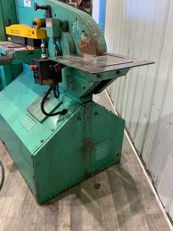 6" x 6" x 5/8" Piranha #PII-110, hydraulic ironworker, 110 ton, 20.5" throat, 15 HP, joystick ctyrls, 2005 - Image 6