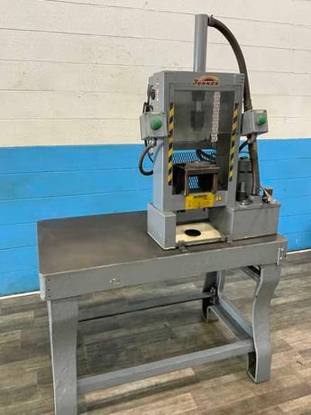 10 Ton, Sunnen #BP, hydraulic H frame press, 10" stroke, 1/2 HP, dual push button - Image 1