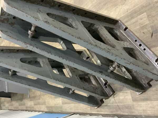 14-1/4" x 44-1/4" x 28-1/2" Angle plates, tapped holes, set - Image 10
