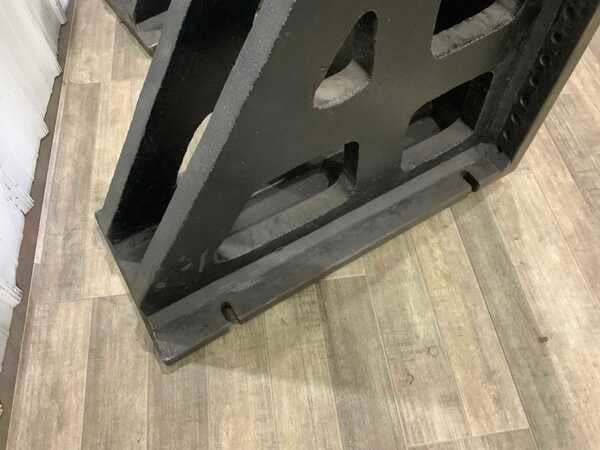15-1/4" x 52-1/2" x 35" Angle plates with tapped holes, set - Image 7