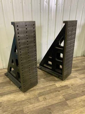 15-1/4" x 52-1/2" x 35" Angle plates with tapped holes, set - Image 8