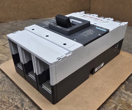 1200 Amp. Siemens #NNY3B120, Bolt On Circuit Breaker, 600 VAC, 25kA, 3P - Image 8