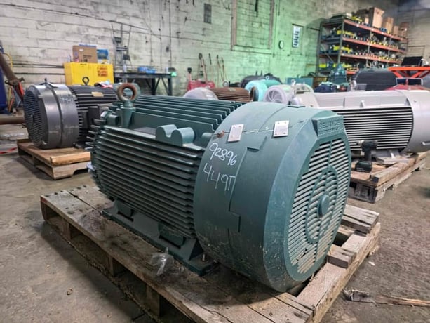 250 HP 1800 RPM Reliance, Frame 449T, TEFC BB, 460 Volts, New Surplus - Image 2