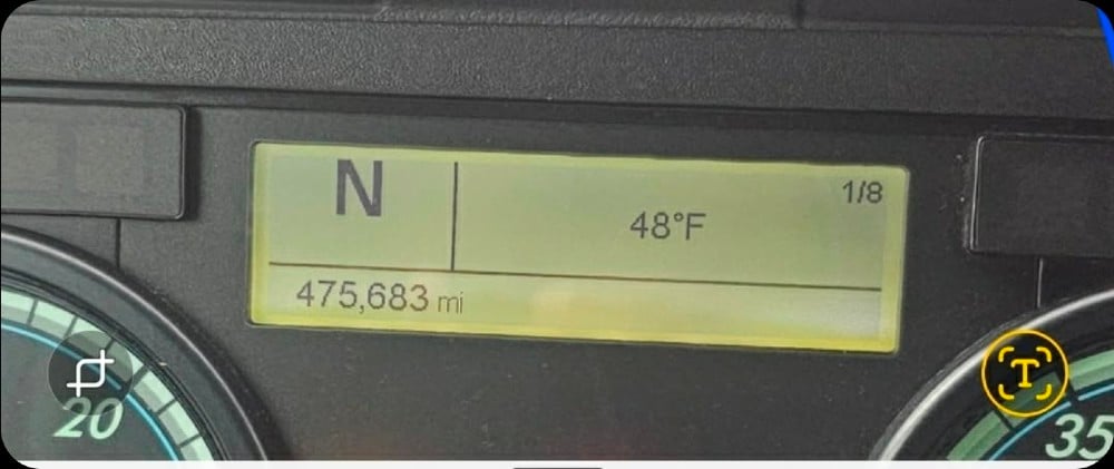 Freightliner #Cascadia 125 Semi Truck - 475,683 Miles | Sleeper, Clean Title, Maintenance Records on File - Image 8