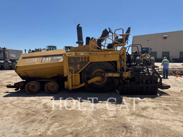 Caterpillar AP1000D, Vibratory Single Drum Asphalt, 6085 hours, S/N: EAD00337, 2009 - Image 1