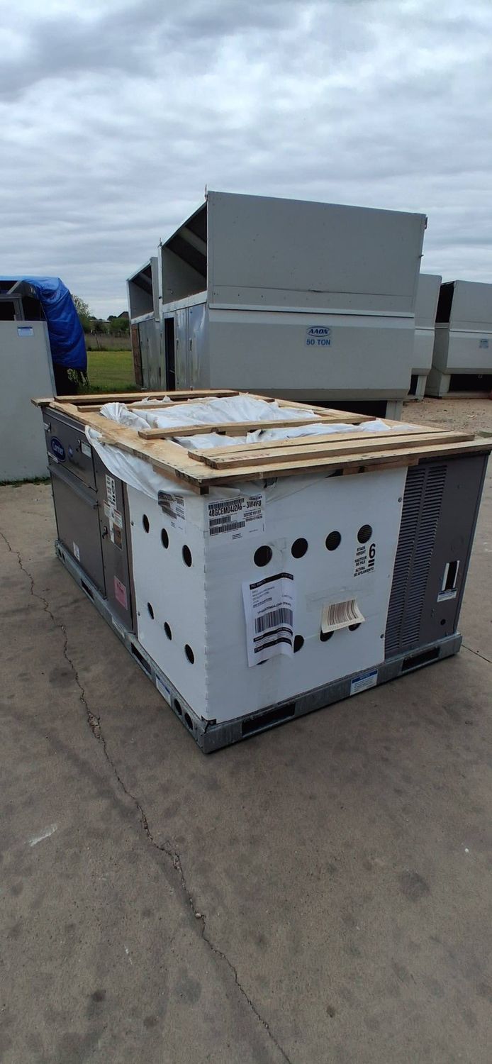 3 Ton, Carrier #Weathermaster, RTU package unit, gas heat, R410a, 460 V., new - Image 2