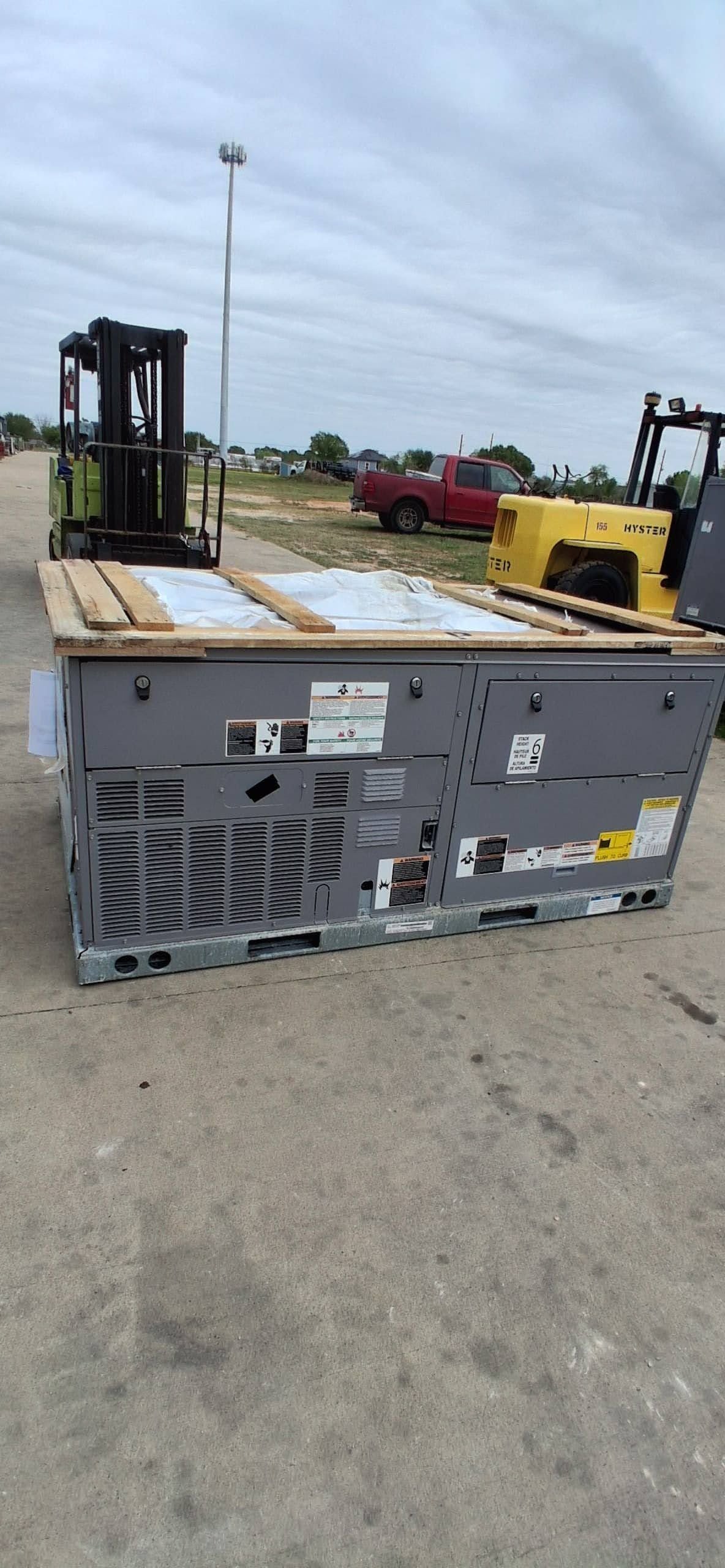 3 Ton, Carrier #Weathermaster, RTU package unit, gas heat, R410a, 460 V., new - Image 4