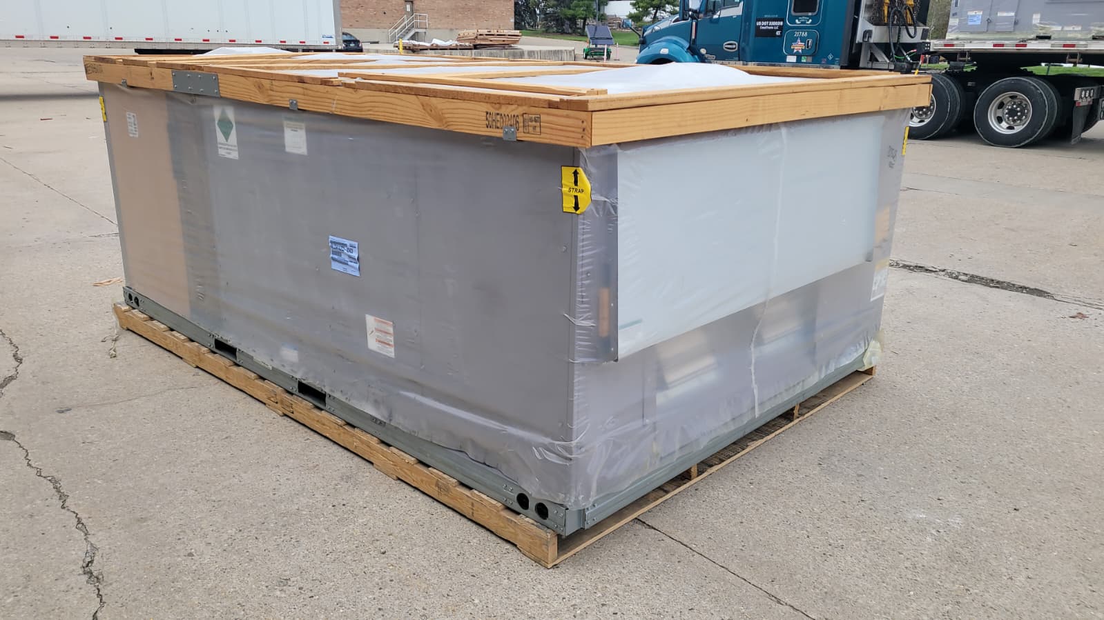 12.5 Ton, Carrier #48LCFO14J2A64SCO, RTU package unit, R410a, Gas Heat, high efficiency, new, 2022 - Image 3
