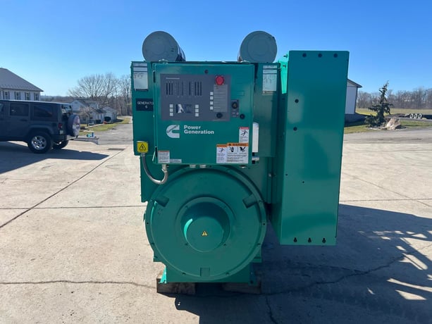 1000 KW Cummins/Onan #A052W997, Diesel Generator Set, 30 liter Cummins engine, 1490 HP @ 1800 RPM, circuit - Image 7