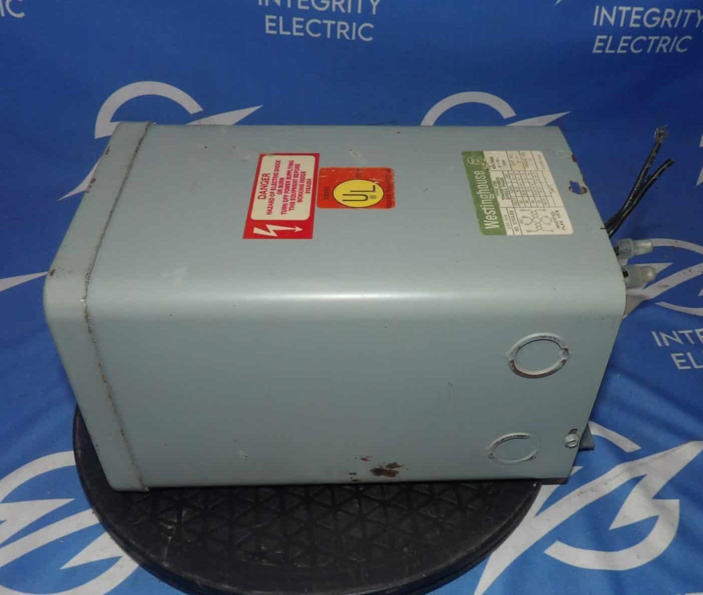 2 KVA 120/240 Primary, 120 Secondary, Westinghouse 6EI95, Encapsulated Dry-Type Transformer, 1PH, 60 Hz - Image 4