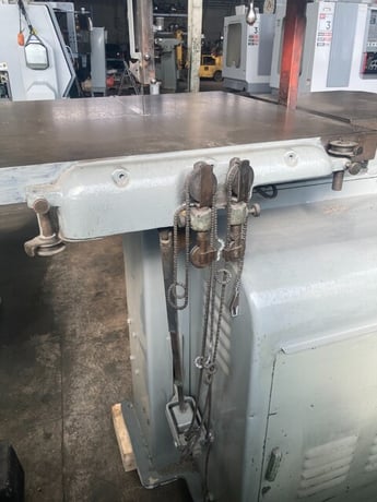 36" DoAll #V-36, Vertical Band Saw, variable speed - Image 4