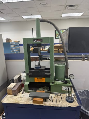10 Ton, Sunnen #BP-10K, Hydraulic Press - Image 1