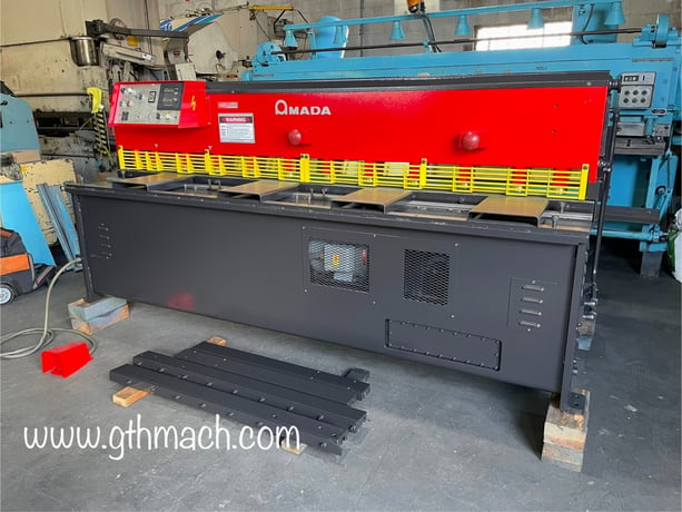 11 gauge x 8' Amada #S-2532, Hydraulic Shear, 23 SPM, front operated power back gauge, 1985 - Image 1