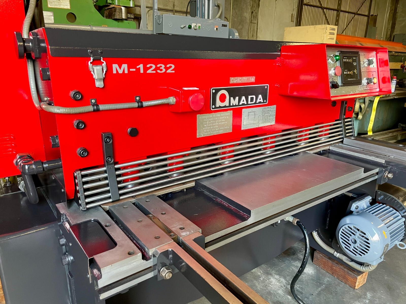 1/8" x 4' Amada #M-1232, Shear, 75 SPM, 36" Back Gauge, Bijur 1-shot lube, 5 HP - Image 3