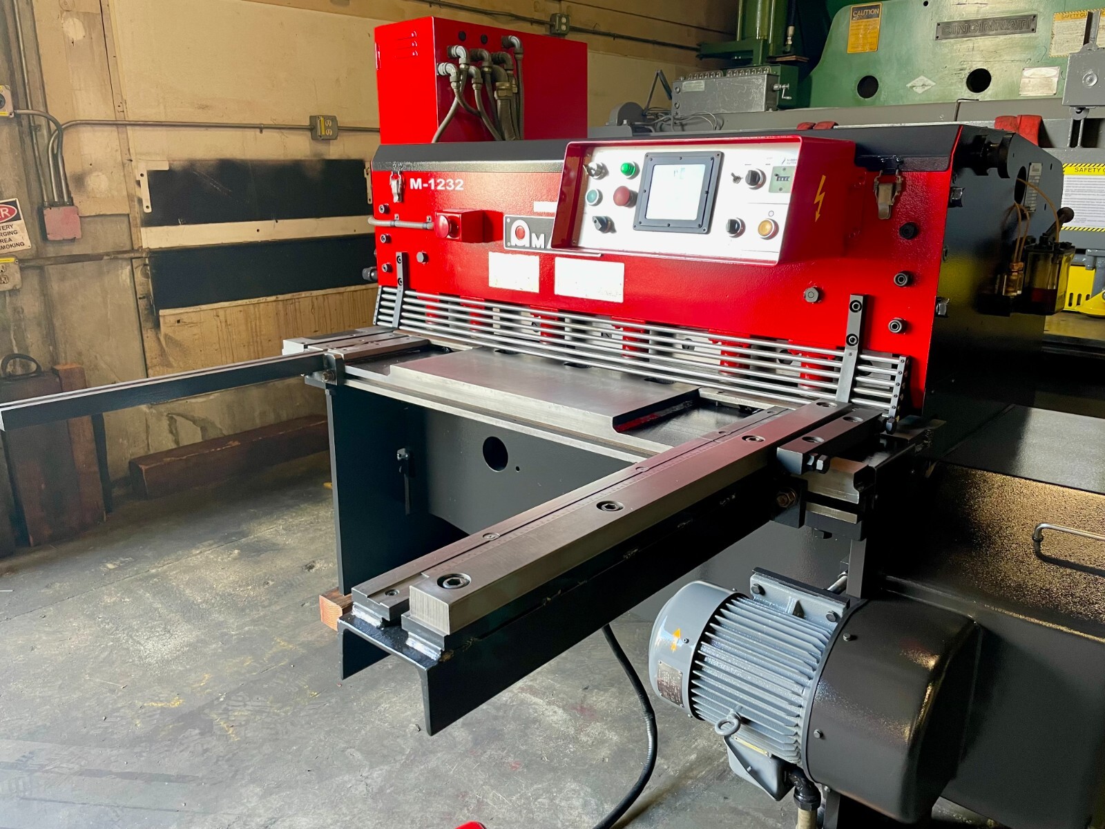 1/8" x 4' Amada #M-1232, Shear, 75 SPM, 36" Back Gauge, Bijur 1-shot lube, 5 HP - Image 6
