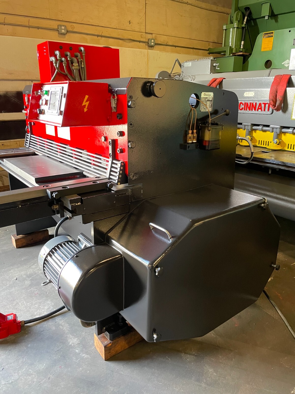 1/8" x 4' Amada #M-1232, Shear, 75 SPM, 36" Back Gauge, Bijur 1-shot lube, 5 HP - Image 7