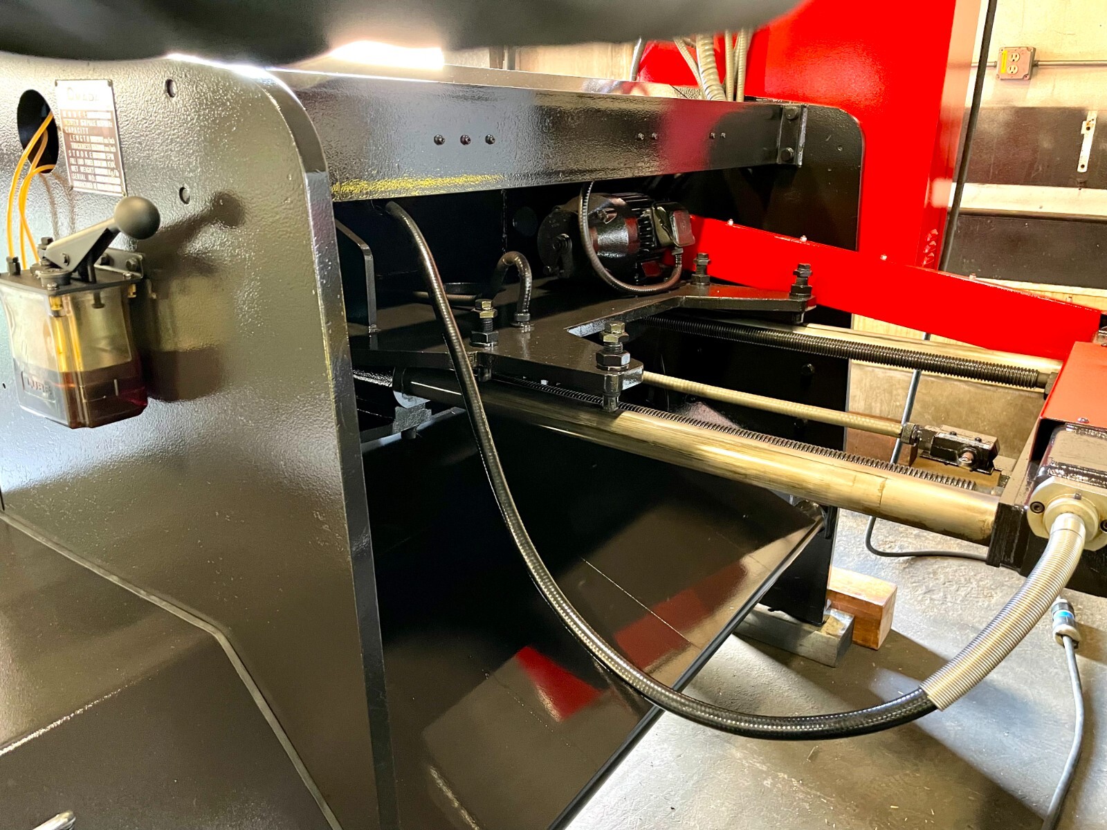 1/8" x 4' Amada #M-1232, Shear, 75 SPM, 36" Back Gauge, Bijur 1-shot lube, 5 HP - Image 9