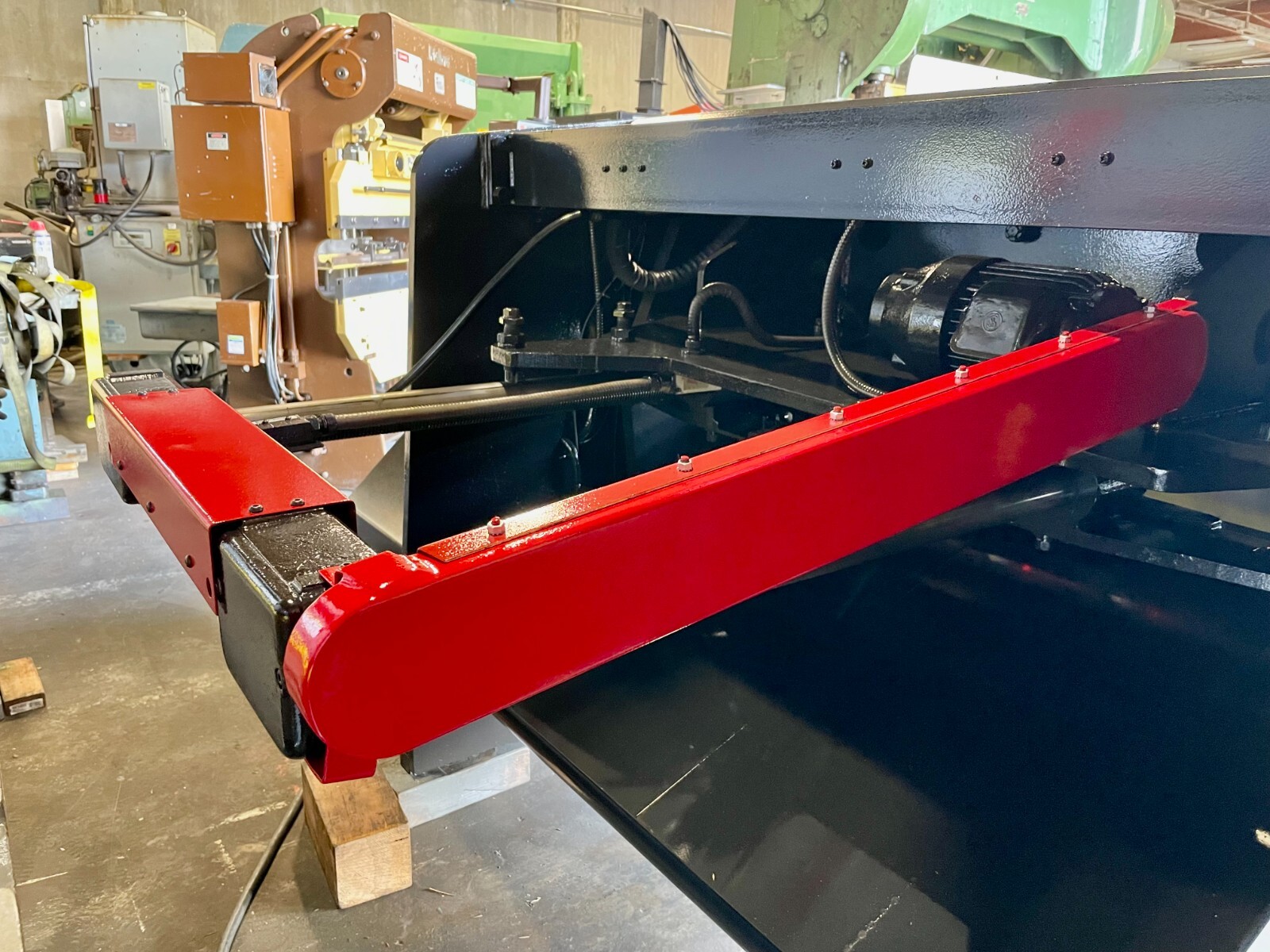 1/8" x 4' Amada #M-1232, Shear, 75 SPM, 36" Back Gauge, Bijur 1-shot lube, 5 HP - Image 10