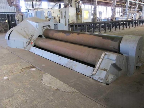 12' x 1-1/8" Bertsch #18, initial pinch plate roll, 18" roll diameter, hydraulic drop end, geared rear roll - Image 4