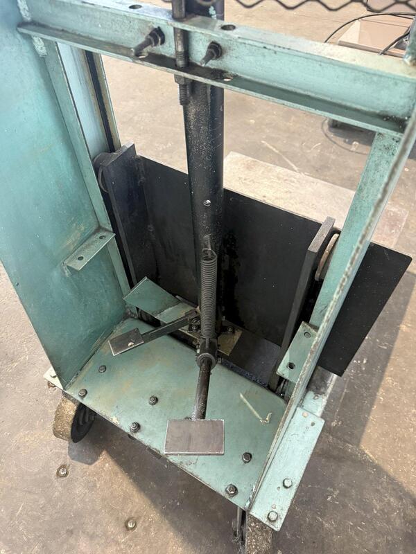1000 lb. Economy #W-54, die lift, 24" x 24" platform - Image 4