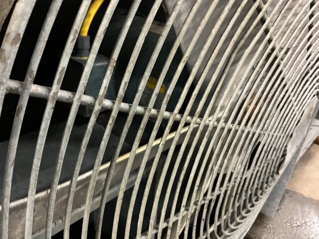 York #ICB2A-468LH, refrigeration cooler evaporator, 250 psig, 8.09 cu.ft., (2) 3 HP fans - Image 4