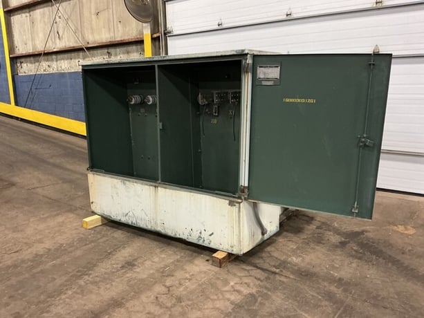 1500 KVA 4160 Primary, 480Y/277 Secondary, General Electric, padmount transformer - Image 3