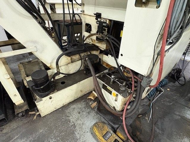 Daewoo Doosan #Puma-V400M, CNC lathe, 15" chuck, 12 turret, chip conveyor, live mill, 2012 - Image 8
