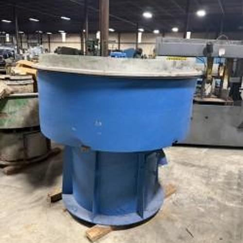 20 cu.ft. Sweco #FM20, 10 HP, like new polyurethane lining, rebuilt motor - Image 1