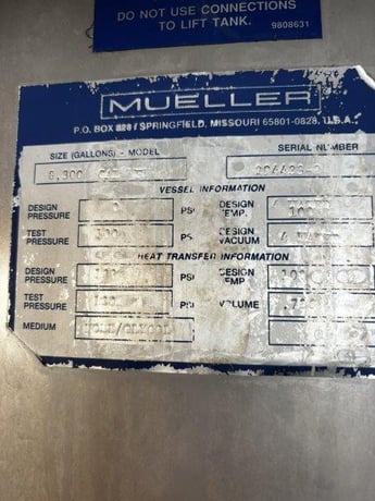 8300 gallon Mueller, Stainless Steel Jacketed Vertical Tank, 117" diameter x 143" height, 15 psi @ 100°F - Image 6