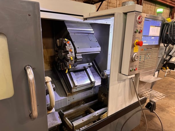 Haas #ST-15, CNC Lathe, 7.9" X, 16" Z, 16.5" max. part swing, 12" max. cutting diameter, 16" max. cutting - Image 3