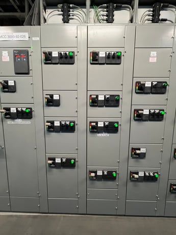 Cutler-Hammer, Advantage-2100, Motor Control Center, 1200 amps, 11 sections, 600 Volt, 3PH, 2002, (3 - Image 5