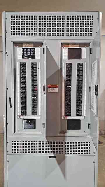 75 KVA, 480 Primary, 208/120 Secondary Hammond, Transformer w/ Integrated Siemens Panelboards - Image 4