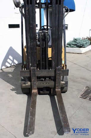 5000 lb. Caterpillar #T50D, forklift, LP, 3 stage mast, hard tire, #64297 - Image 7
