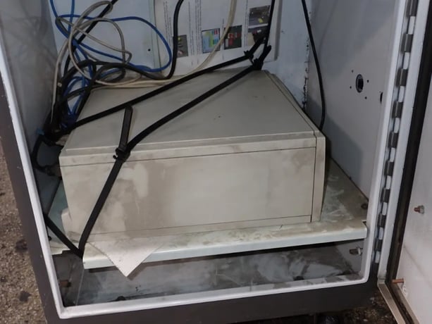 Zed #SNT, Skin Packaging Machine, 18" x 24", GE Fanuc PLC, ELO Control, chiller, 2001 - Image 7