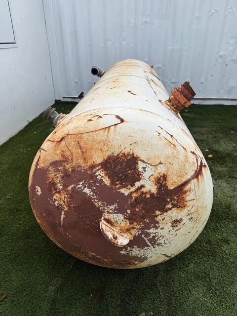 475 gallon 165 psi, 40" x 130", Steel Fab, Horizontal Carbon Steel Pressure Tank, 450°F max. operating - Image 2