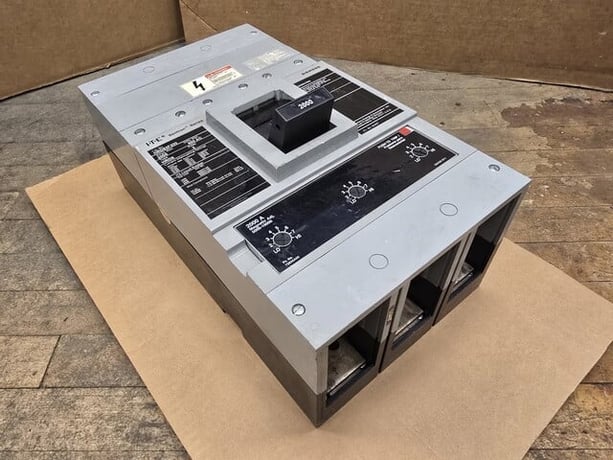200 Amp, Siemens #HRD63F200, Bolt On Circuit Breaker, 3P, 600VAC - Image 1