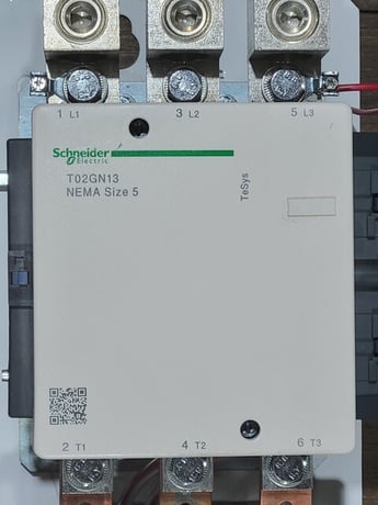 270 Amp. Schneider Electric #T02GN13, Contactor Starter, 3P, Size 5, 120 Volts Coil, 200 HP - Image 3