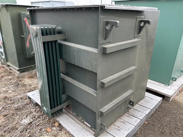 300 KVA 12470Y Primary, 600Y Secondary, Padmount Transformer - Image 1